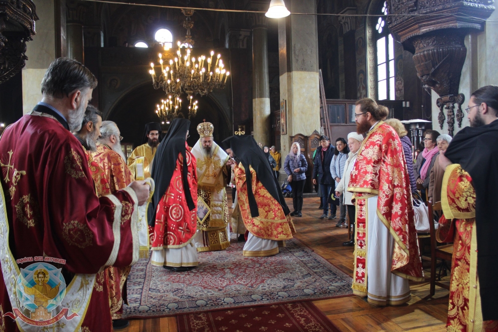 Храмов празник отбеляза днес столичната църква „Св. Николай Софийски“